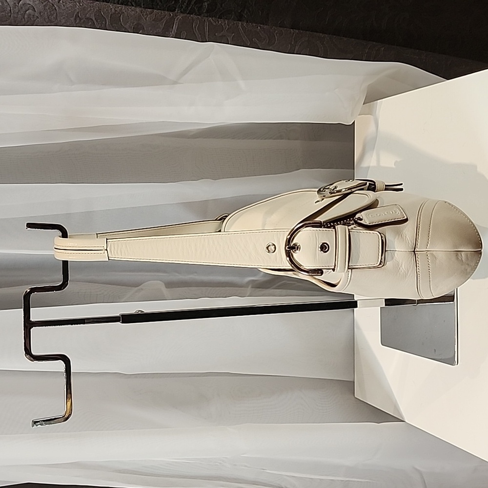 Vintage Coach Soho Flap - Picture 10 of 17